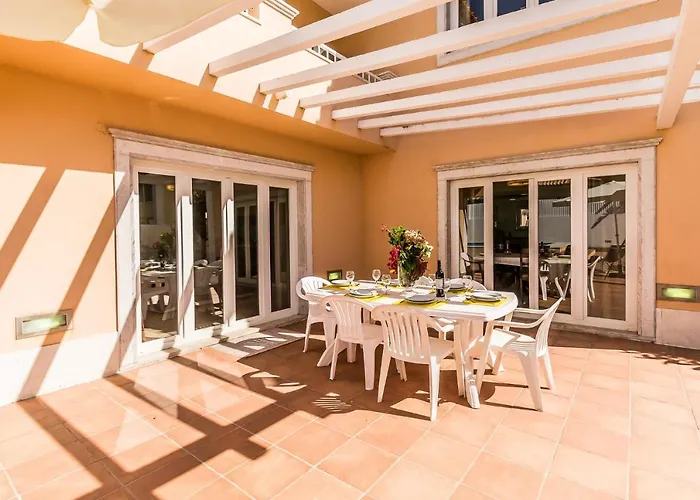 Willa Quinta Da Marinha Ii